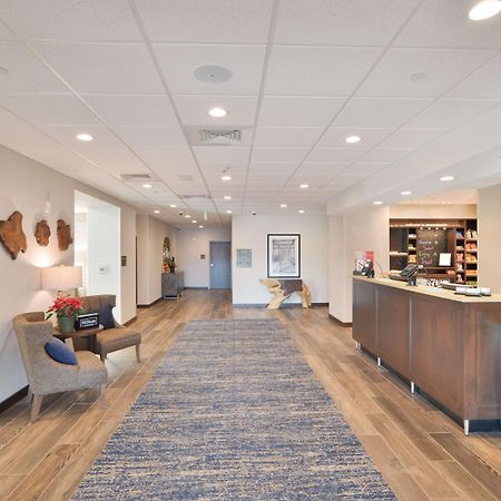 Hampton Inn & Suites Menomonie-Uw Stout Esterno foto