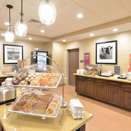 Hampton Inn & Suites Menomonie-Uw Stout Esterno foto