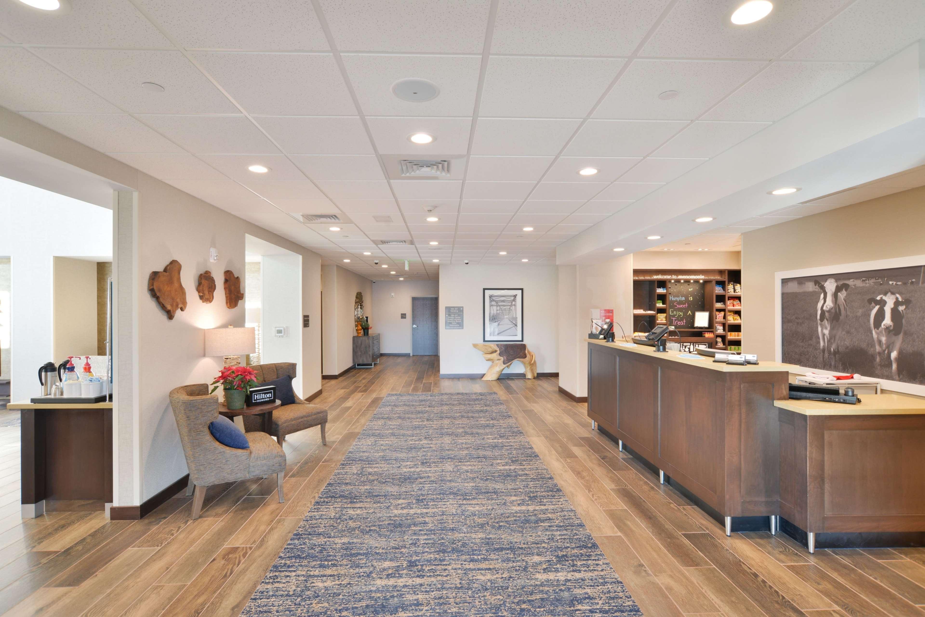 Hampton Inn & Suites Menomonie-Uw Stout Esterno foto