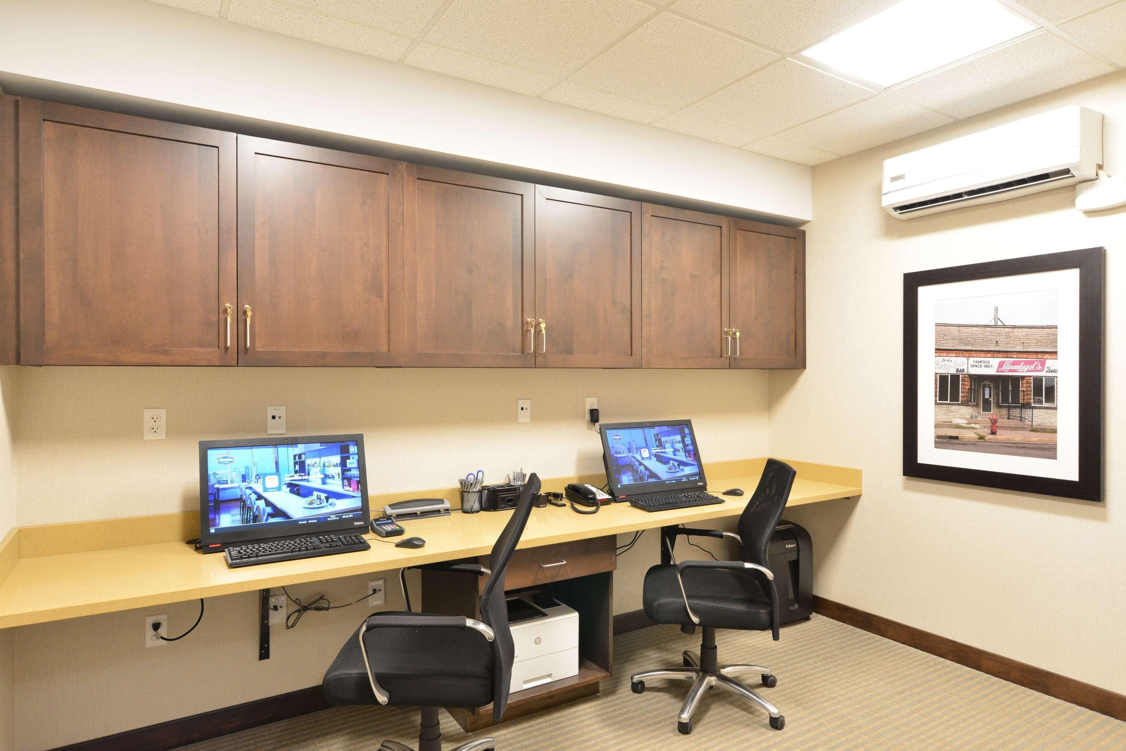 Hampton Inn & Suites Menomonie-Uw Stout Esterno foto