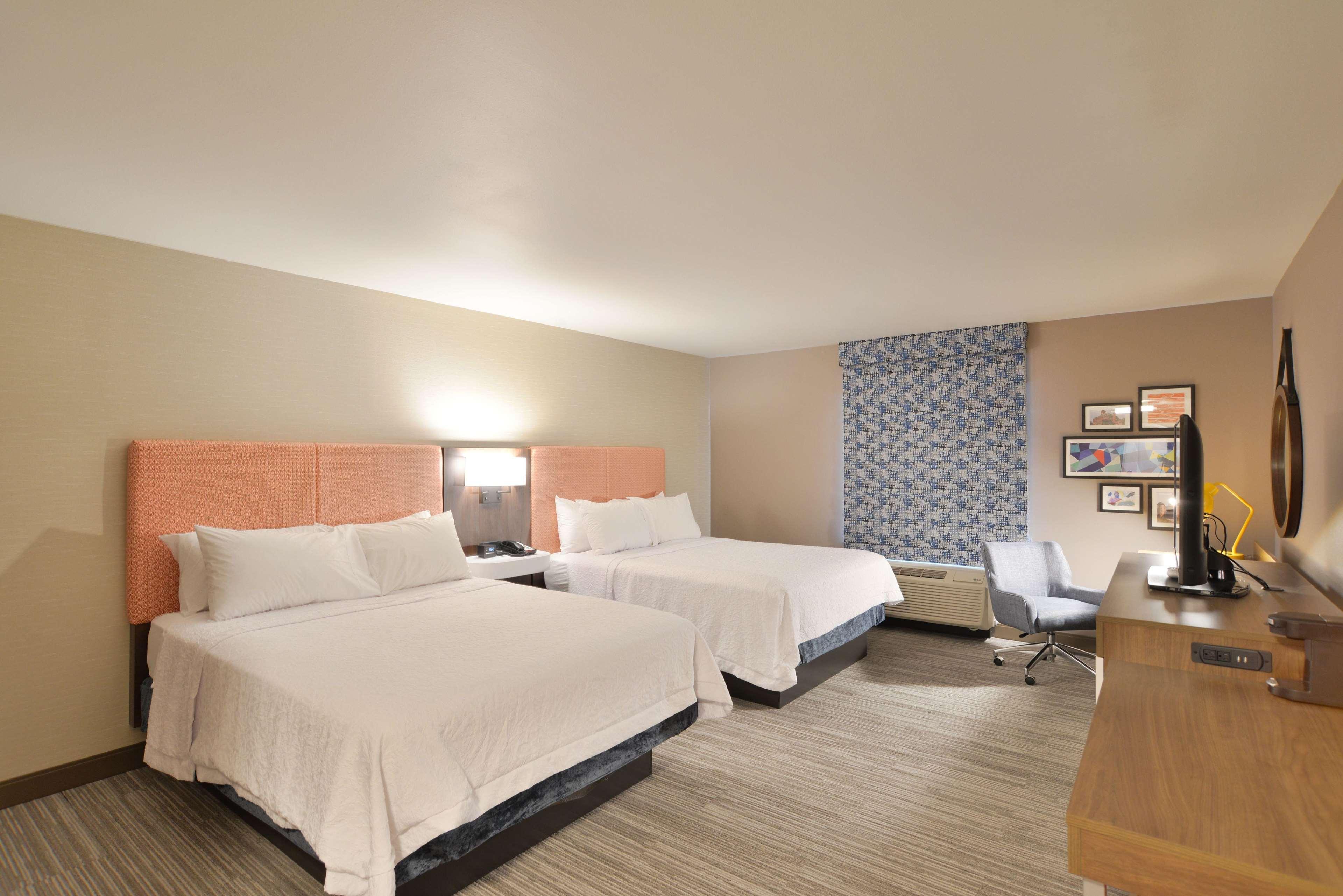Hampton Inn & Suites Menomonie-Uw Stout Esterno foto