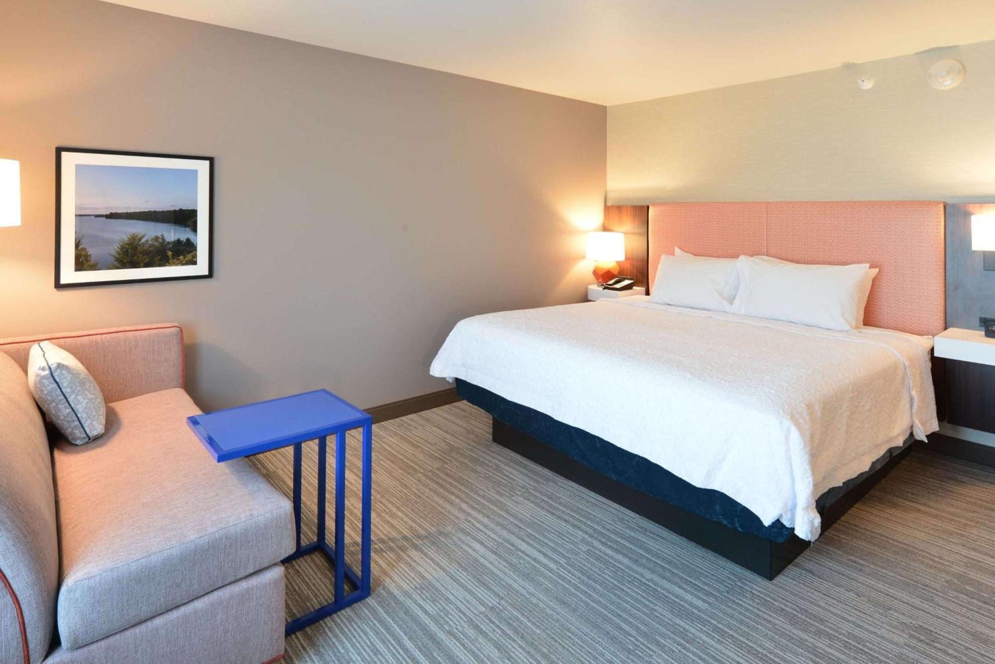 Hampton Inn & Suites Menomonie-Uw Stout Esterno foto