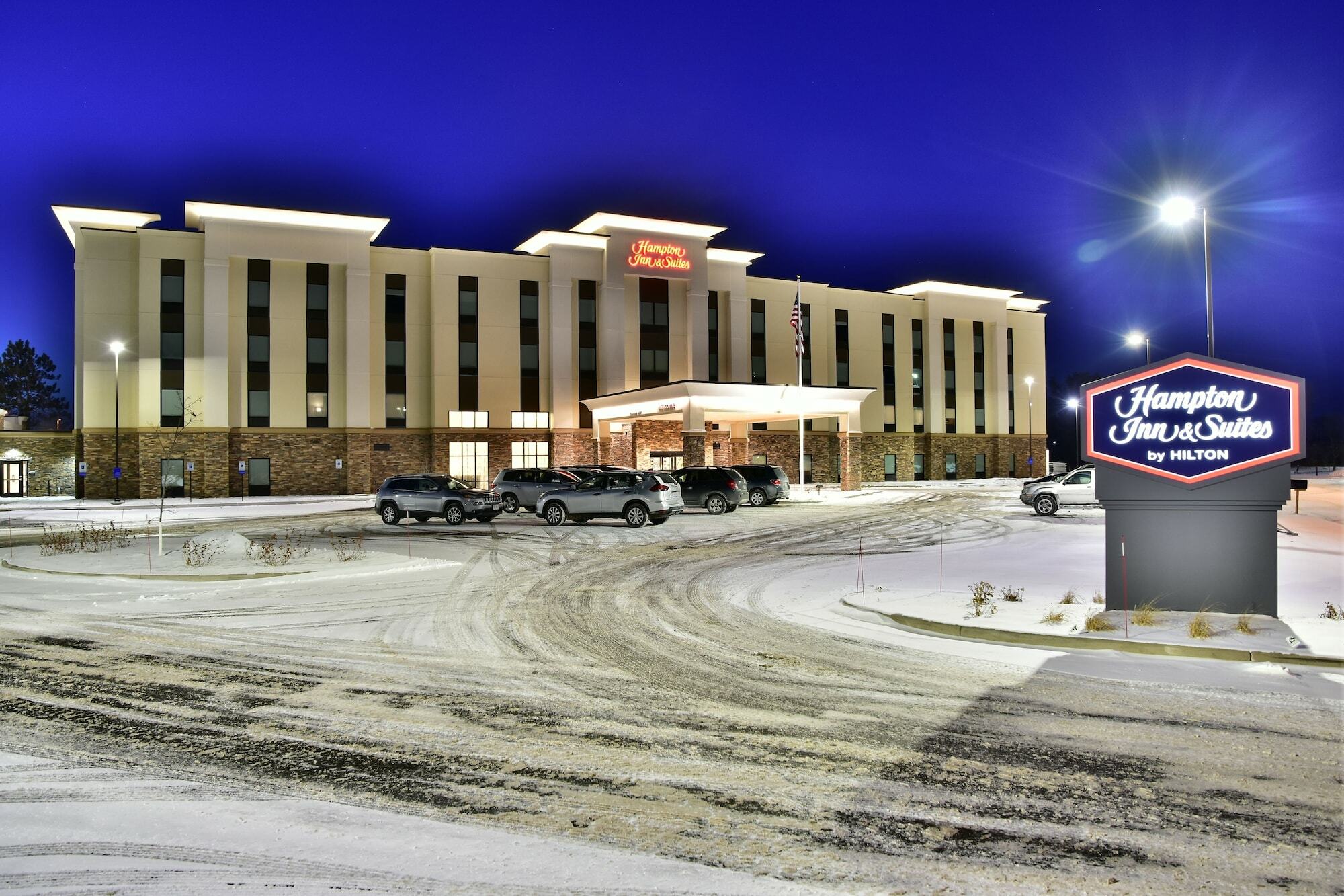 Hampton Inn & Suites Menomonie-Uw Stout Esterno foto